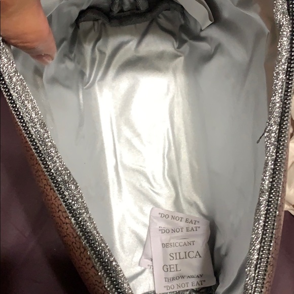 Makeup Clutch - Picture 3 of 4